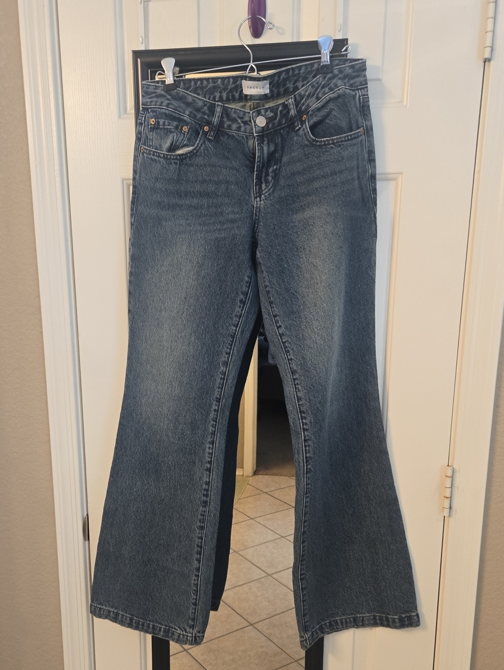 Pacsun Low Rise Bootcut Women's Jeans SZ 26